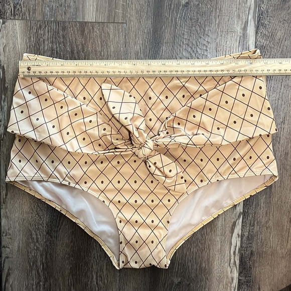 Kortni Jeane Tie-up front bottoms- Pineapple - Picture 5 of 7